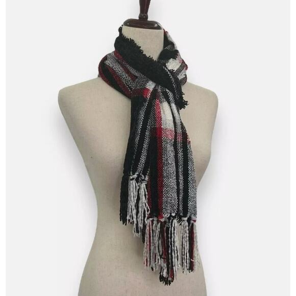 Soft Chenille Scarf Red Black Holiday Tartan Plaid Fringe Wrap - Picture 5 of 9